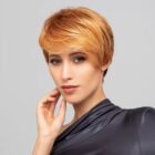 Krótka peruka z grzywką  Cyber II mango by Gisela Mayer,