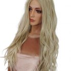 Peruka syntetyczna długie fale lace jak naturalna - lekka