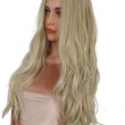 Peruka syntetyczna długie fale lace jak naturalna - lekka