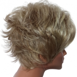 Krótka peruka z grzywką champan mix / Gsela Mayer /DR Krótka peruka z grzywką champan mix / Gsela Mayer /DR