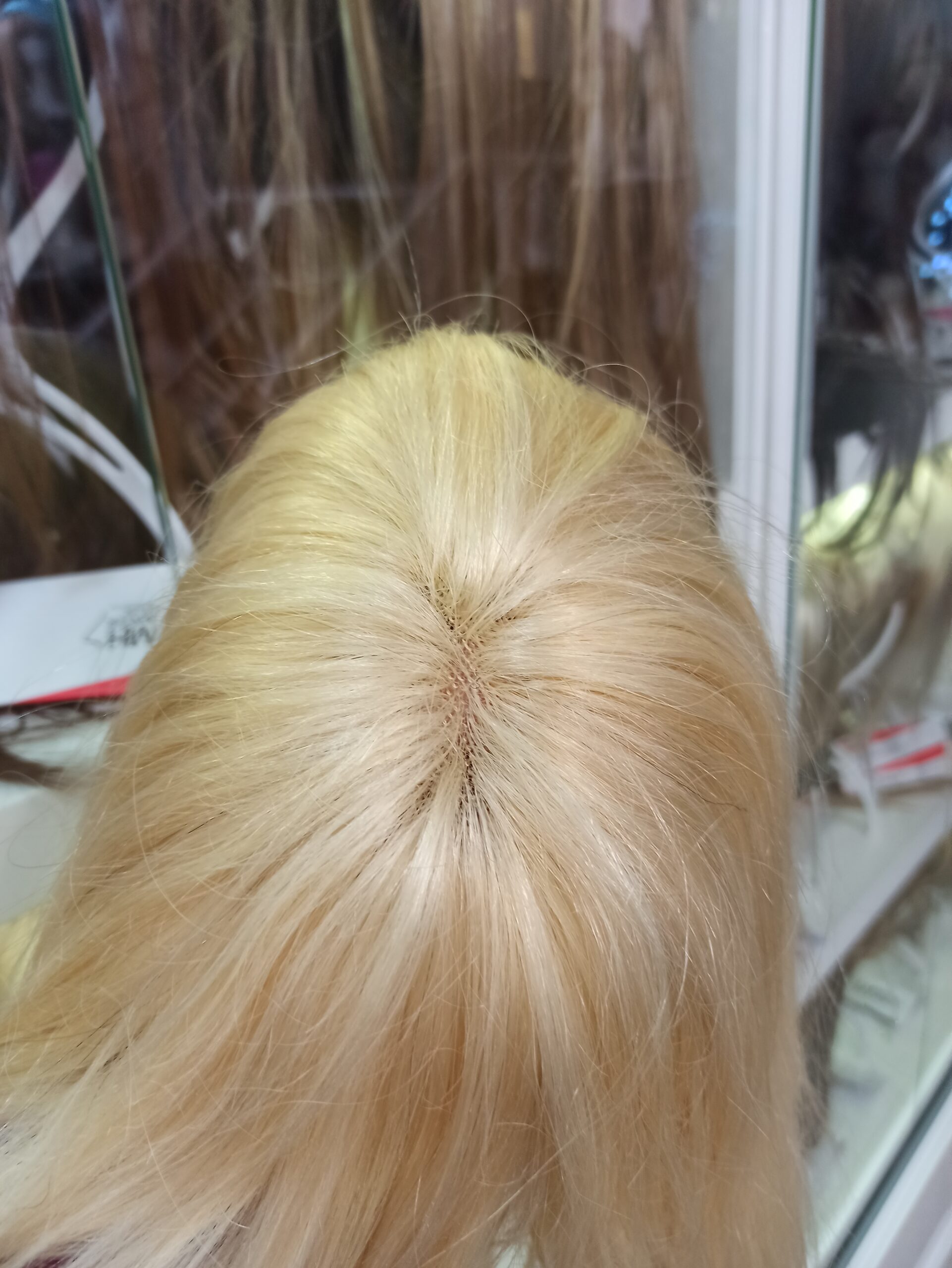 Peruka naturalna z grzywką  long bob jasny blond Walencja by Nessaja