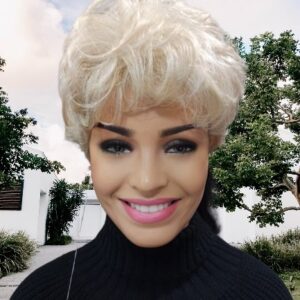 krótka falowana peruka z grzywką Kinia -light blonde -termohair