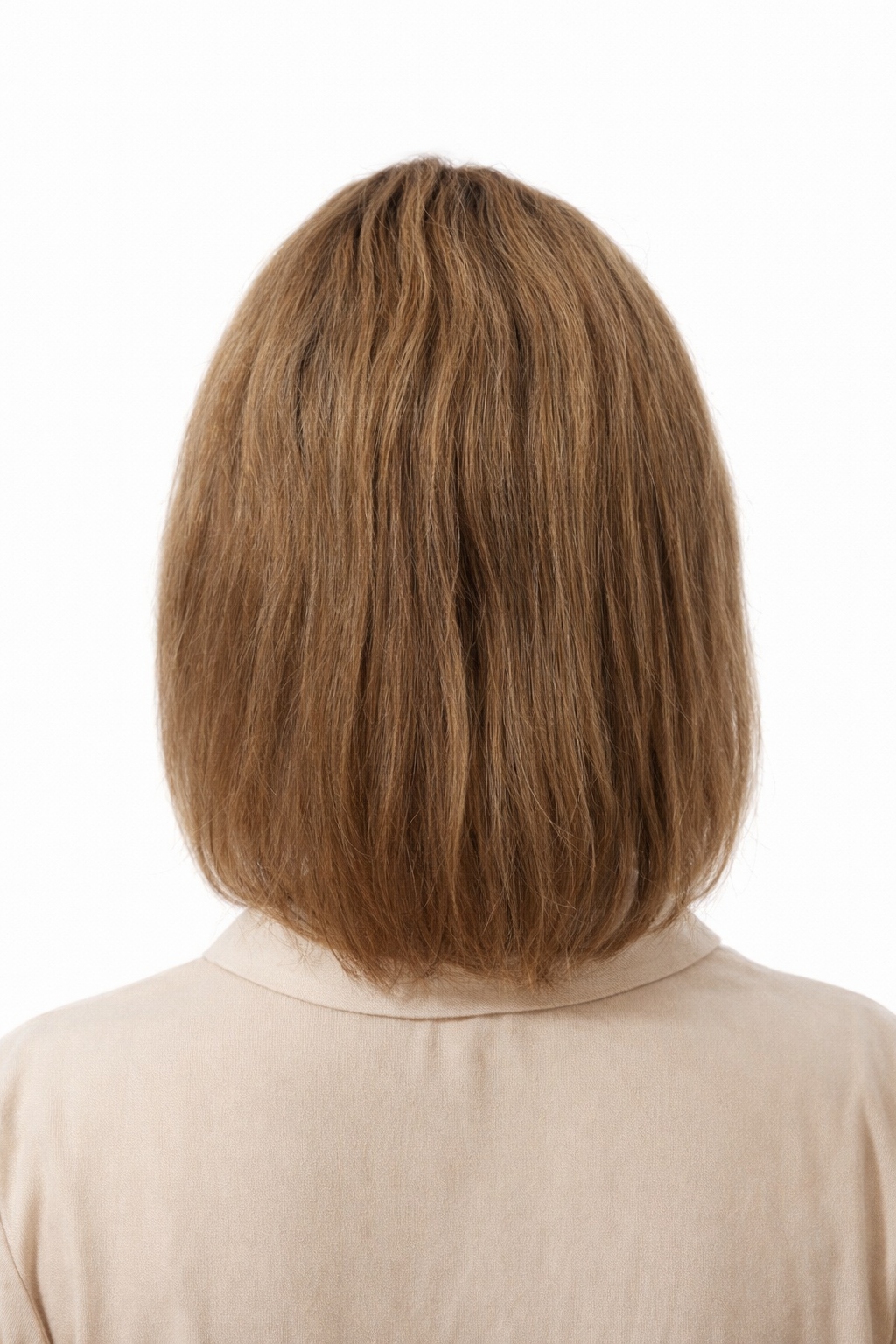 Peruka naturalna bob bez grzywki Gaga mono part latte z efektem ciemnego odrostu 35 cm / okazja Peruka naturalna bob bez grzywki Gaga mono part latte z efektem ciemnego odrostu 35 cm / okazja