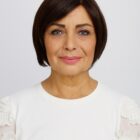 Peruka bob z grzywką Call deluxe soft w kolorze dark brown cm -27,rozm s/m Peruka bob z grzywką Call deluxe soft w kolorze dark brown cm -27,rozm s/m