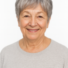 Krótka peruka z grzywką Kiss mono deluxe  w kolorze siwym 60/56-51