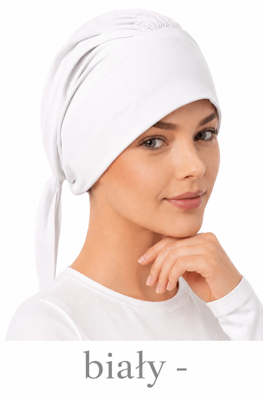 Turban po chemii Tess w kolorze białym + kolory Turban po chemii Tess w kolorze białym + kolory