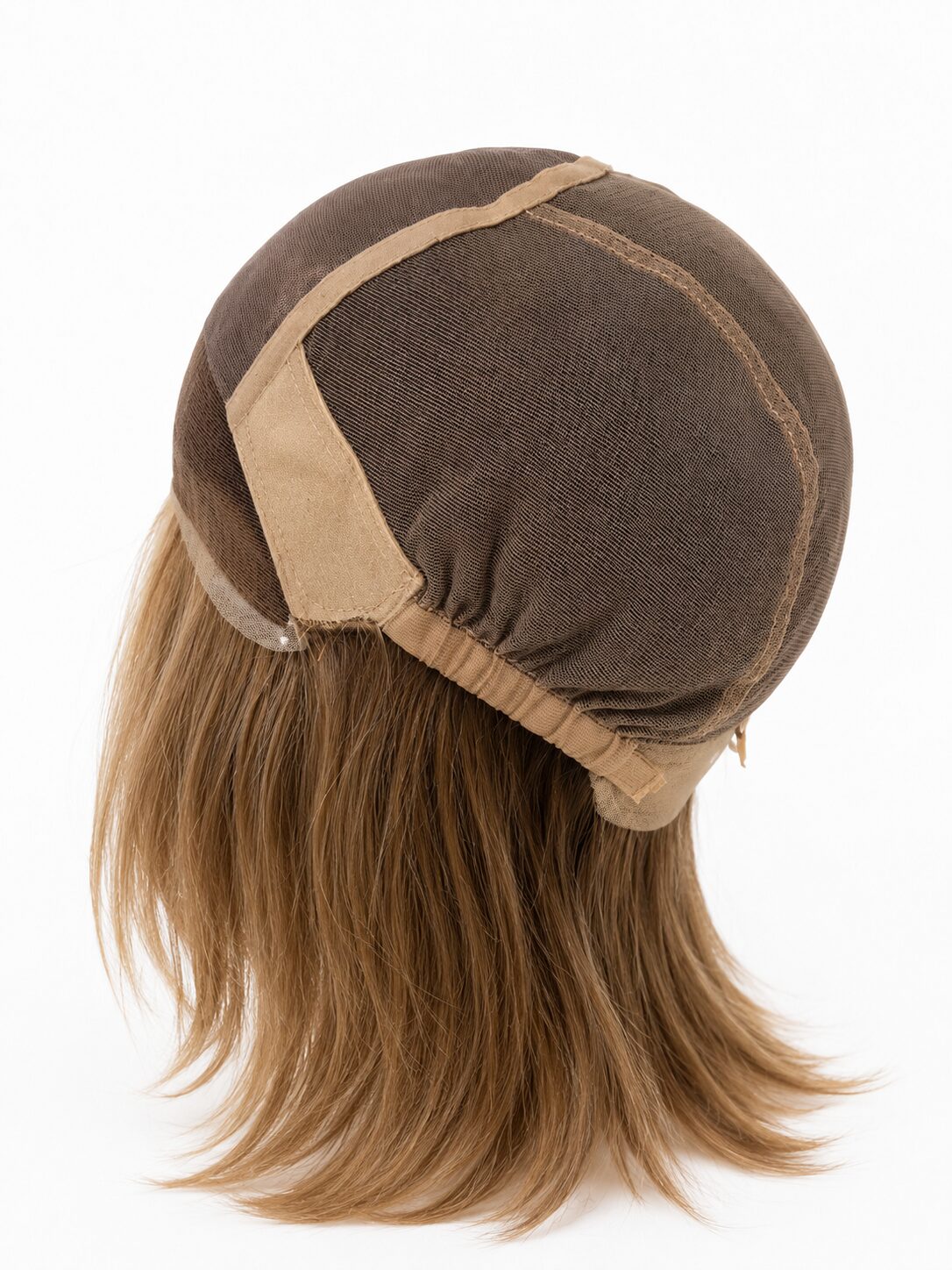 Peruka naturalna Los Angeles deluxe z grzywką kurtynową w kolorze średni blond mix z nutą tofii i efektem krótkiego odrostu- 30cm Peruka naturalna Los Angeles deluxe z grzywką kurtynową w kolorze średni blond mix z nutą tofii i efektem krótkiego odrostu- 30cm